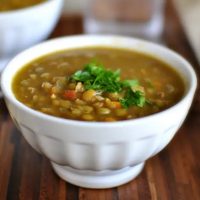 651. Sopa de lentilha com legumes